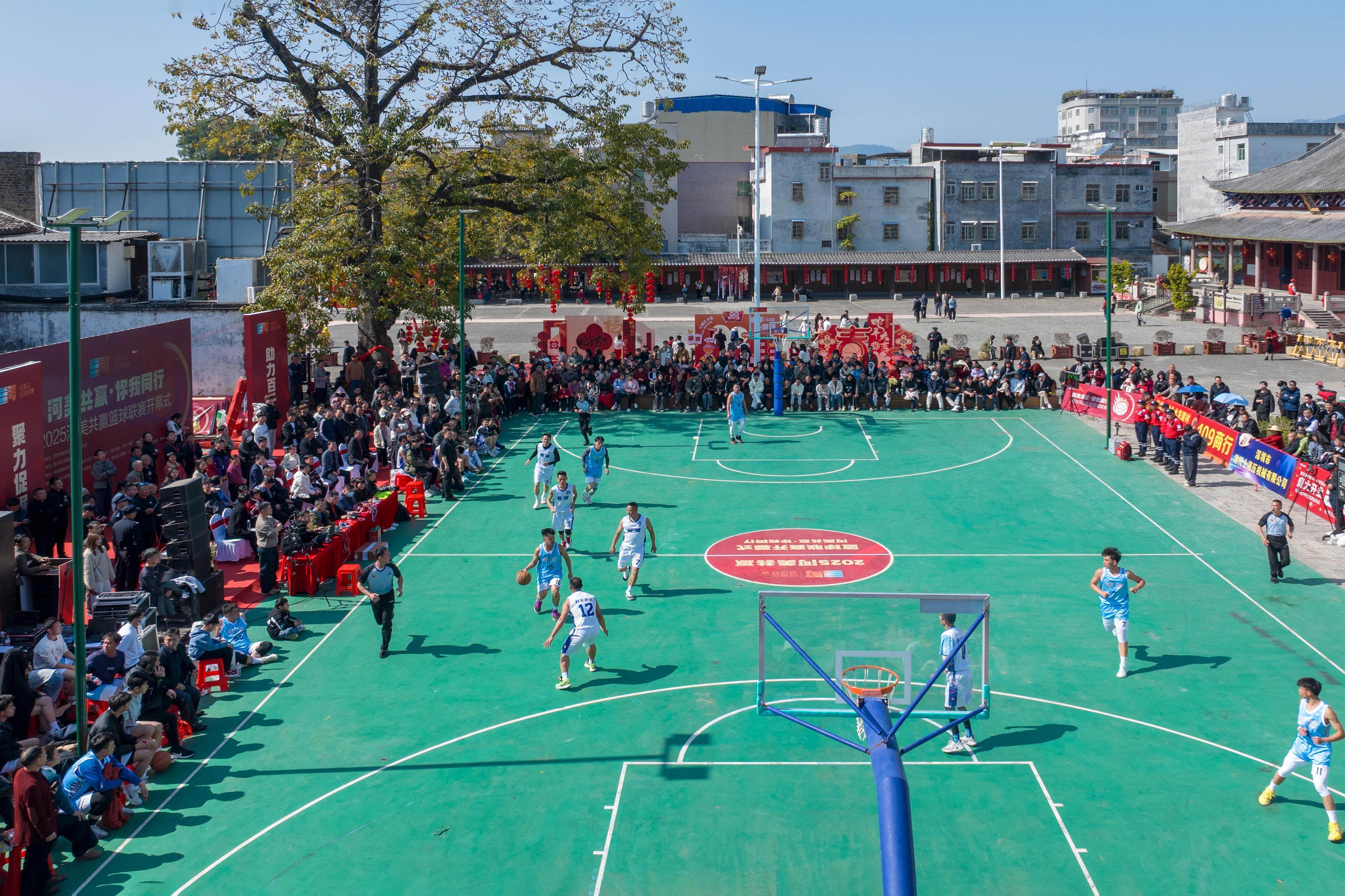 领先优势明显首场状态出色，C9观众沸腾！，凯恩重返赛场观众掌声雷动(王立群百家讲坛央视网)-爱游戏官网